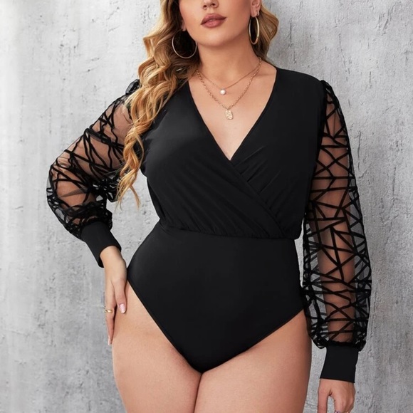 New SHEIN Plus Surplice Neck Contrast Geo Mesh Bodysuit 3XL - Picture 3 of 5